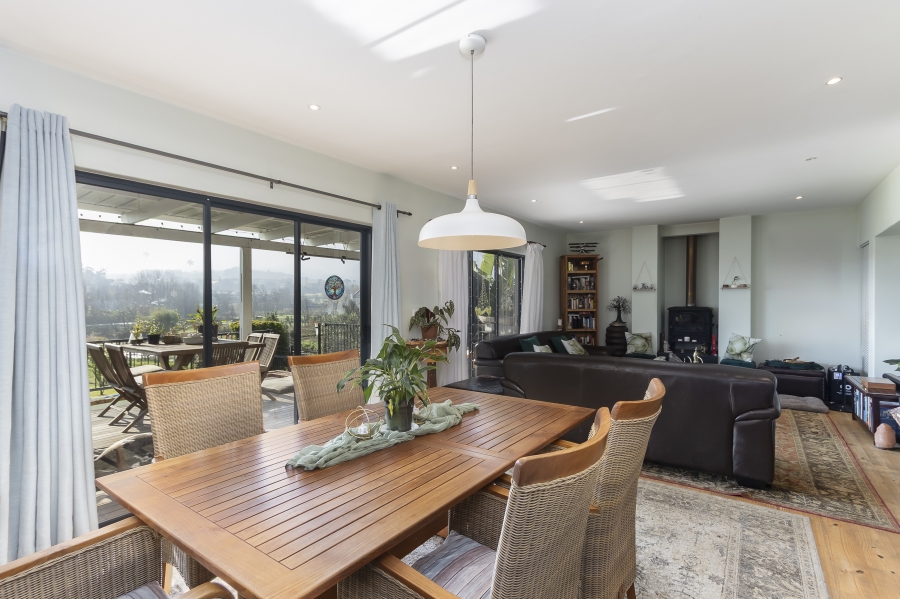 5 Bedroom Property for Sale in Jamestown Western Cape